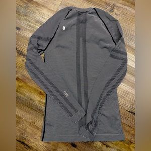 Brand new FIGS underscrub 🖤⚪️